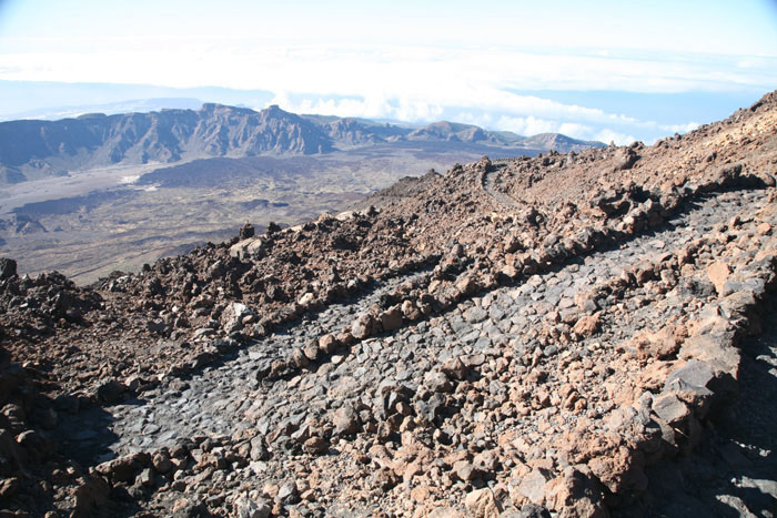 Teneriffa, Pico del Teide, Serpentinen zum Mirador del Pico Viejo - mittelmeer-reise-und-meer.de