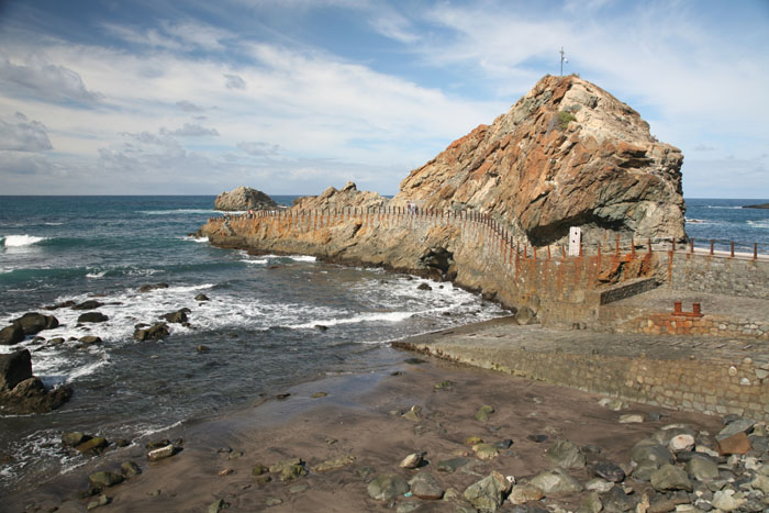 Teneriffa, Roque de las Bodegas, Strand, Felsen - mittelmeer-reise-und-meer.de