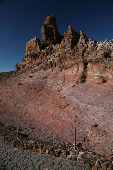 Teneriffa, Roques de Garcia, Gesteinsschichten - mittelmeer-reise-und-meer.de