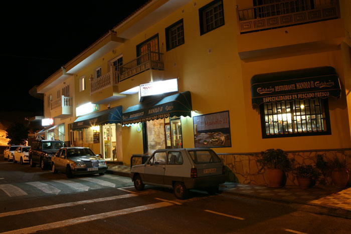 Teneriffa, San Miguel de Tajao, Geöffnete Fischrestaurants am Abend - mittelmeer-reise-und-meer.de