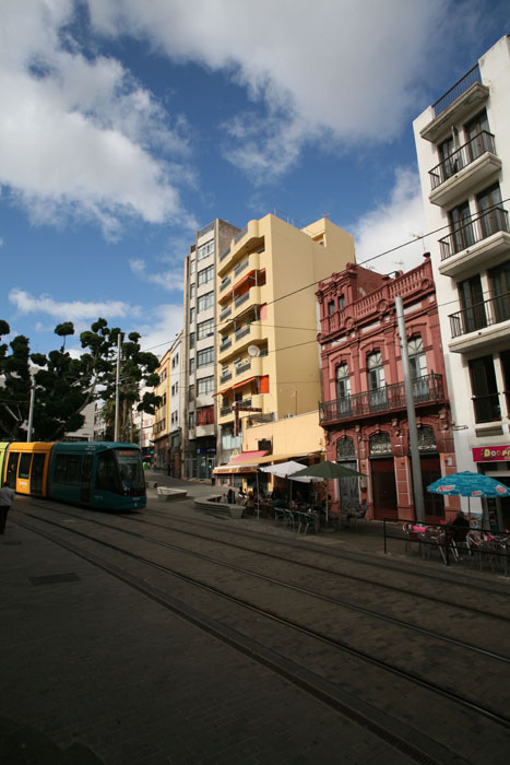 Teneriffa, Santa Cruz, Frauenparkplatz an der Calle de Imeldo Serís - mittelmeer-reise-und-meer.de