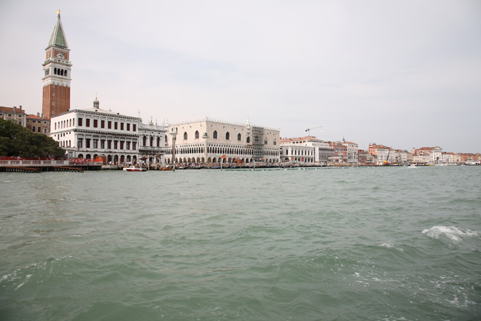Venedig, Wasserbus-Rundfahrt, Blick vom Canal Grande zum Markusplatz - mittelmeer-reise-und-meer.de